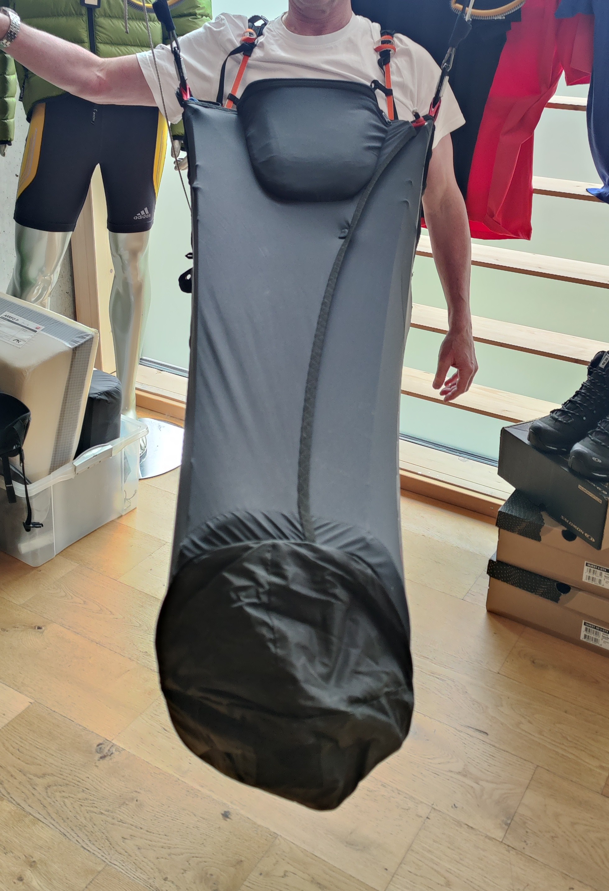 Ozone Ozium 2 Liegegurtzeug mit Softshell Beinsack (Pod570) OCCASION